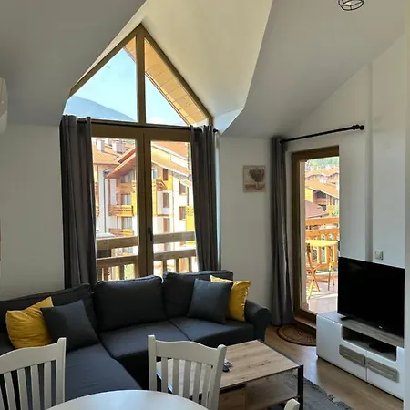 Duplex With A Great Mountain View Daire *